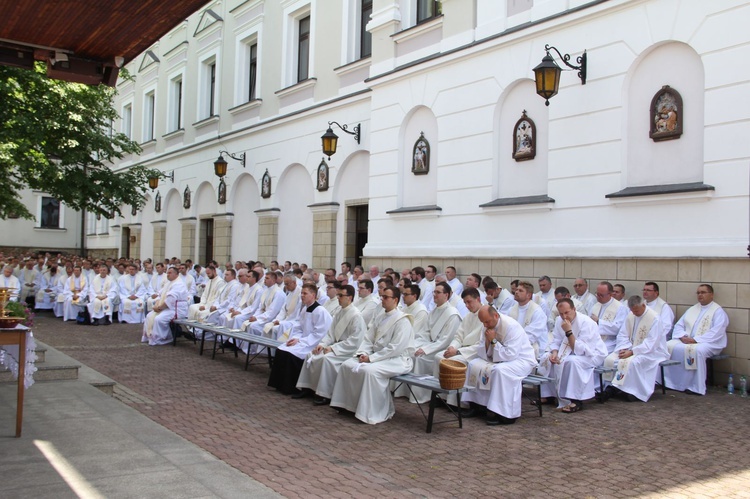 Tuchów. Pielgrzymka kapłanów 2019