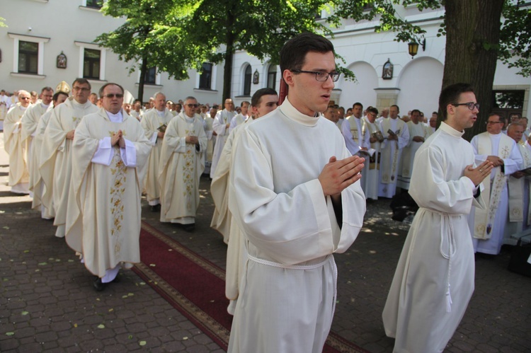 Tuchów. Pielgrzymka kapłanów 2019