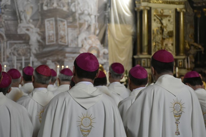 Msza św. w świdnickiej katedrze dla Konferencji Episkopatu Polski