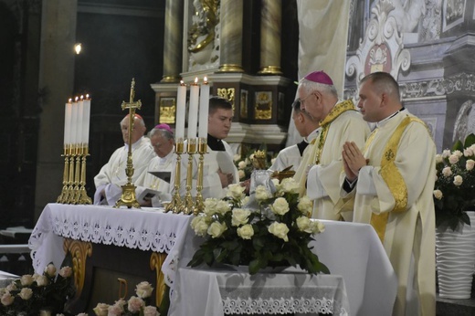 Msza św. w świdnickiej katedrze dla Konferencji Episkopatu Polski