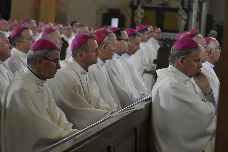 Msza św. w świdnickiej katedrze dla Konferencji Episkopatu Polski