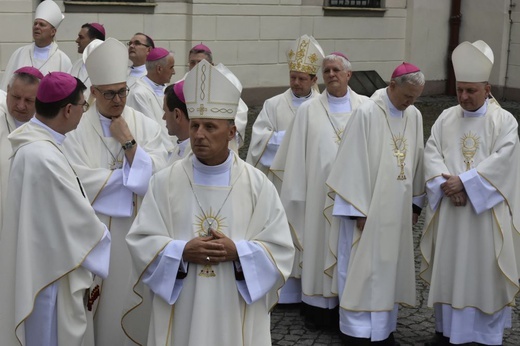 Msza św. w świdnickiej katedrze dla Konferencji Episkopatu Polski