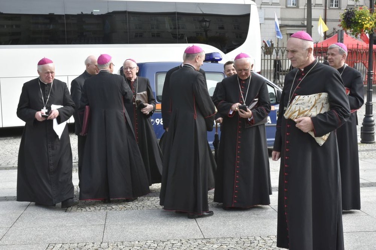 Msza św. w świdnickiej katedrze dla Konferencji Episkopatu Polski