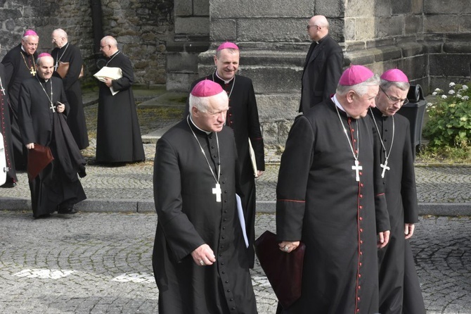 Msza św. w świdnickiej katedrze dla Konferencji Episkopatu Polski