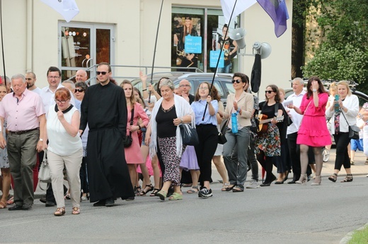 Pielgrzymka oborniczan do nowego sanktuarium św. Antoniego Padewskiego