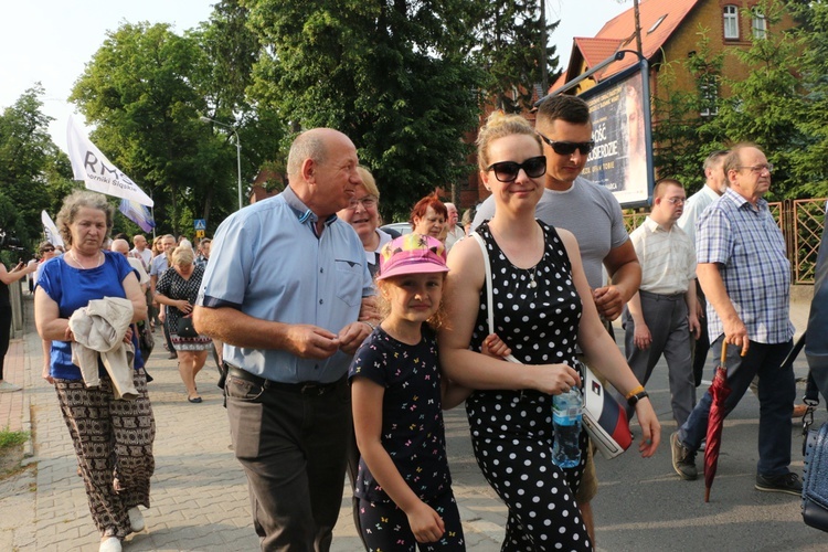 Pielgrzymka oborniczan do nowego sanktuarium św. Antoniego Padewskiego