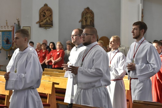 Msza się dla KEP w sanktuarium Relikwii Drzewa Krzyża Świętego w Wałbrzychu