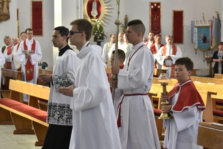 Msza się dla KEP w sanktuarium Relikwii Drzewa Krzyża Świętego w Wałbrzychu