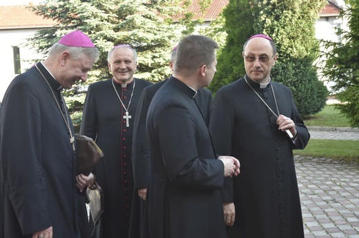 Msza się dla KEP w sanktuarium Relikwii Drzewa Krzyża Świętego w Wałbrzychu