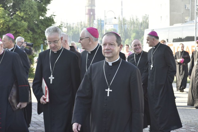 Msza się dla KEP w sanktuarium Relikwii Drzewa Krzyża Świętego w Wałbrzychu