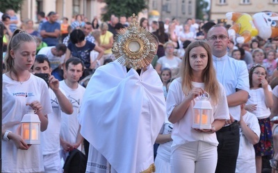 Zapraszamy na uwielbienie na zakliczyńskim rynku