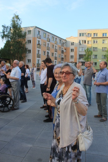 Różaniec na Rynku w Lubinie
