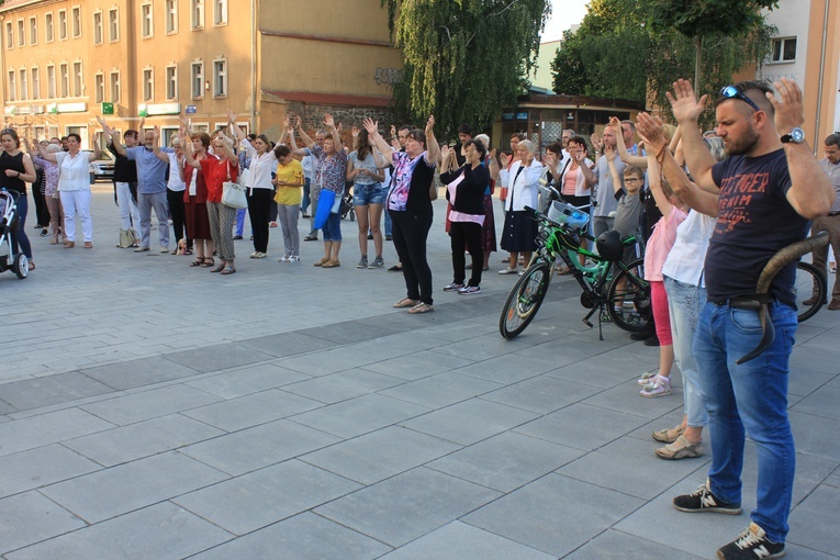 Różaniec na Rynku w Lubinie