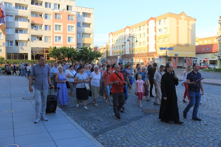 Różaniec na Rynku w Lubinie