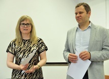 Wszystkiego o polityce dowiadujemy się z mediów