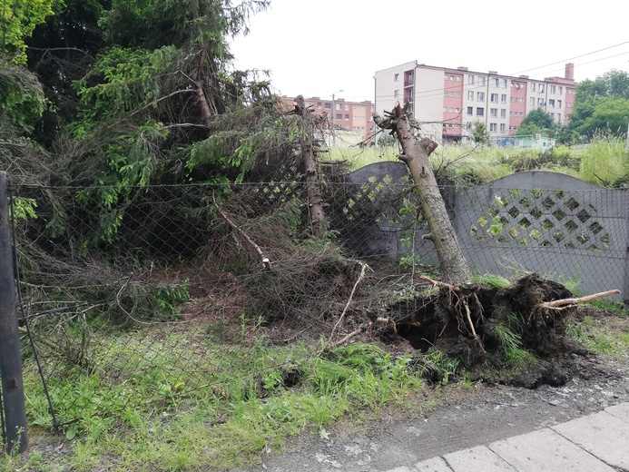 Nawałnica nad Rybnikiem. Najgorzej w Niedobczycach