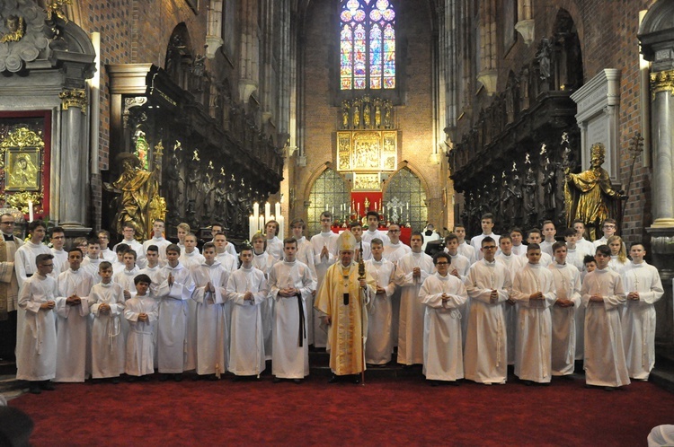 6. rocznica ingresu abp. Kupnego oraz promocja lektorów i ceremoniarzy