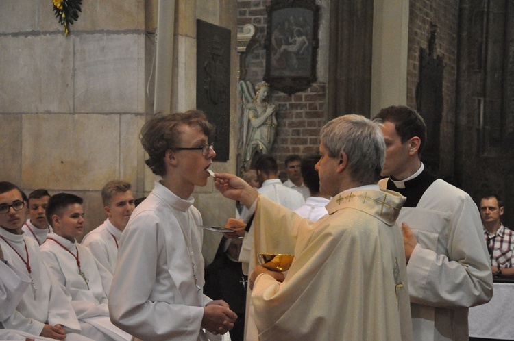 6. rocznica ingresu abp. Kupnego oraz promocja lektorów i ceremoniarzy