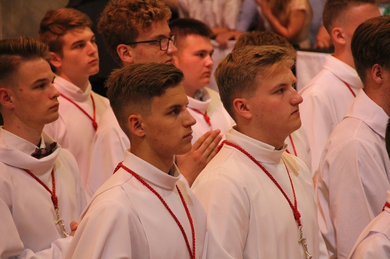 6. rocznica ingresu abp. Kupnego oraz promocja lektorów i ceremoniarzy