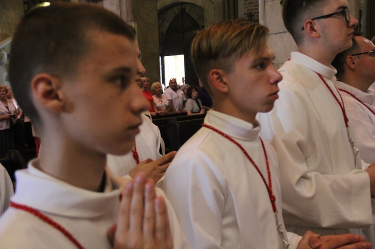 6. rocznica ingresu abp. Kupnego oraz promocja lektorów i ceremoniarzy