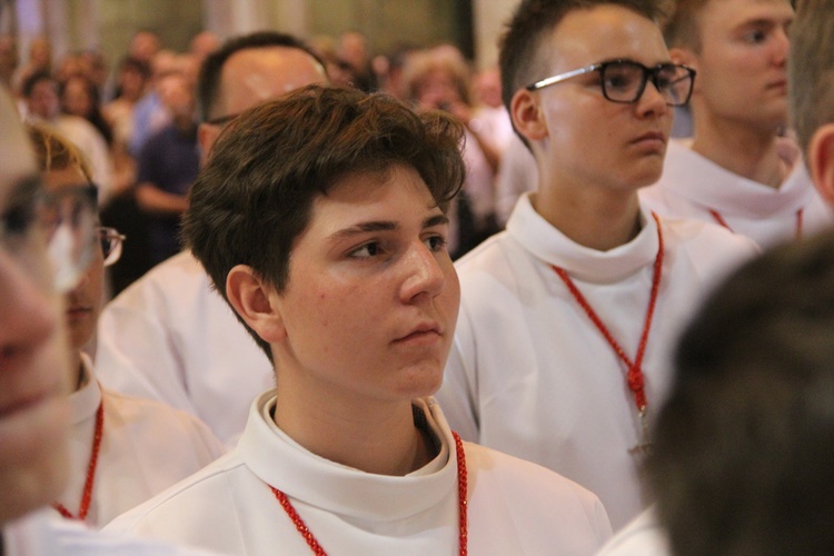 6. rocznica ingresu abp. Kupnego oraz promocja lektorów i ceremoniarzy