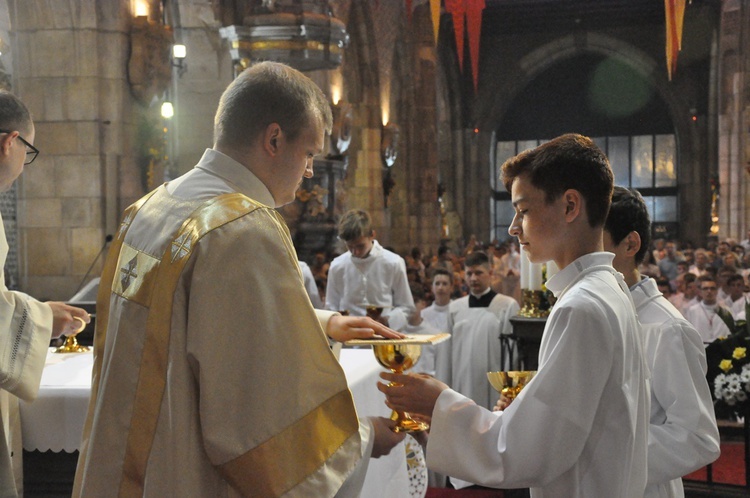 6. rocznica ingresu abp. Kupnego oraz promocja lektorów i ceremoniarzy