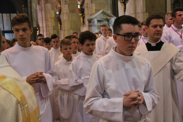 6. rocznica ingresu abp. Kupnego oraz promocja lektorów i ceremoniarzy