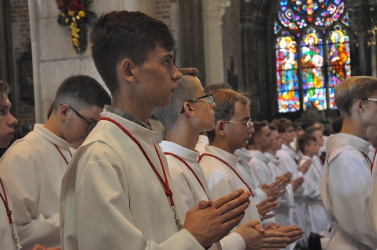 6. rocznica ingresu abp. Kupnego oraz promocja lektorów i ceremoniarzy