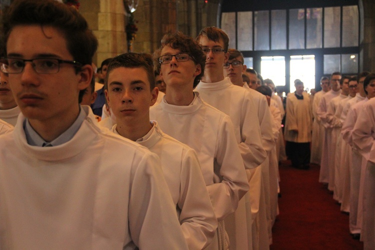 6. rocznica ingresu abp. Kupnego oraz promocja lektorów i ceremoniarzy