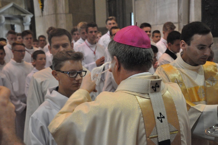 6. rocznica ingresu abp. Kupnego oraz promocja lektorów i ceremoniarzy