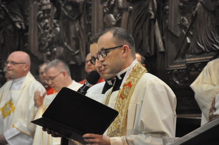 6. rocznica ingresu abp. Kupnego oraz promocja lektorów i ceremoniarzy