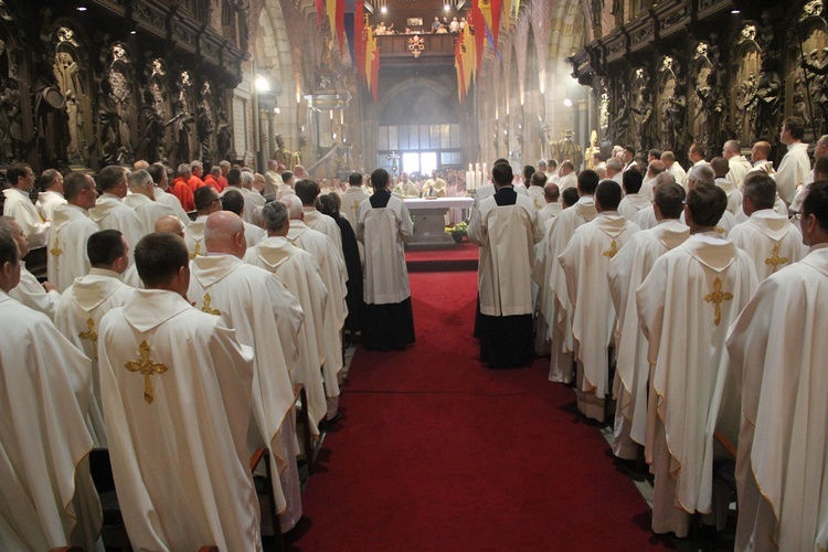 6. rocznica ingresu abp. Kupnego oraz promocja lektorów i ceremoniarzy