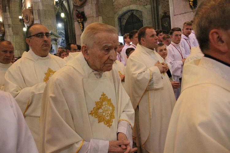 6. rocznica ingresu abp. Kupnego oraz promocja lektorów i ceremoniarzy