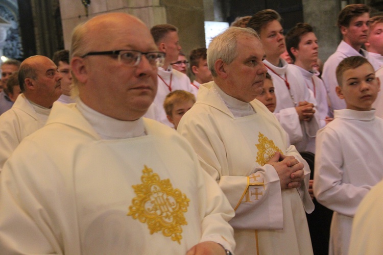 6. rocznica ingresu abp. Kupnego oraz promocja lektorów i ceremoniarzy