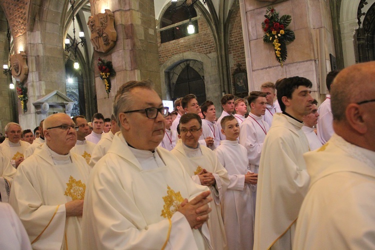 6. rocznica ingresu abp. Kupnego oraz promocja lektorów i ceremoniarzy