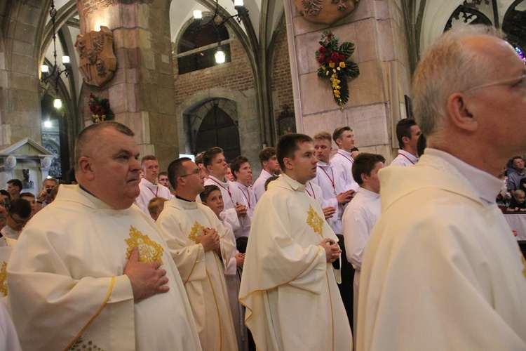 6. rocznica ingresu abp. Kupnego oraz promocja lektorów i ceremoniarzy