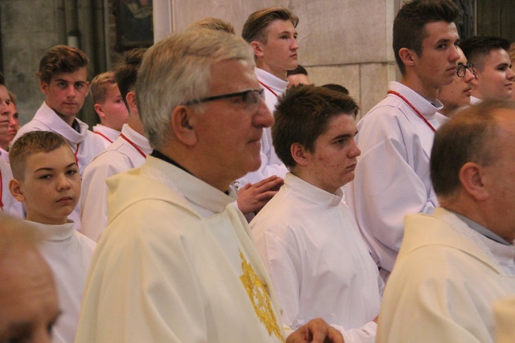 6. rocznica ingresu abp. Kupnego oraz promocja lektorów i ceremoniarzy