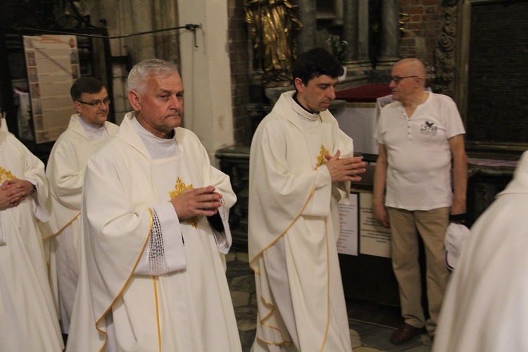 6. rocznica ingresu abp. Kupnego oraz promocja lektorów i ceremoniarzy