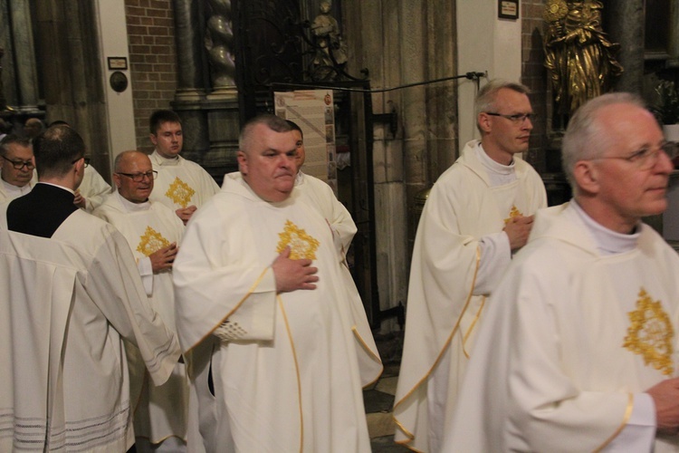 6. rocznica ingresu abp. Kupnego oraz promocja lektorów i ceremoniarzy