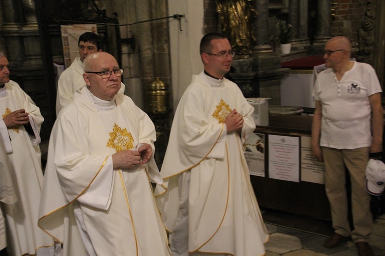 6. rocznica ingresu abp. Kupnego oraz promocja lektorów i ceremoniarzy