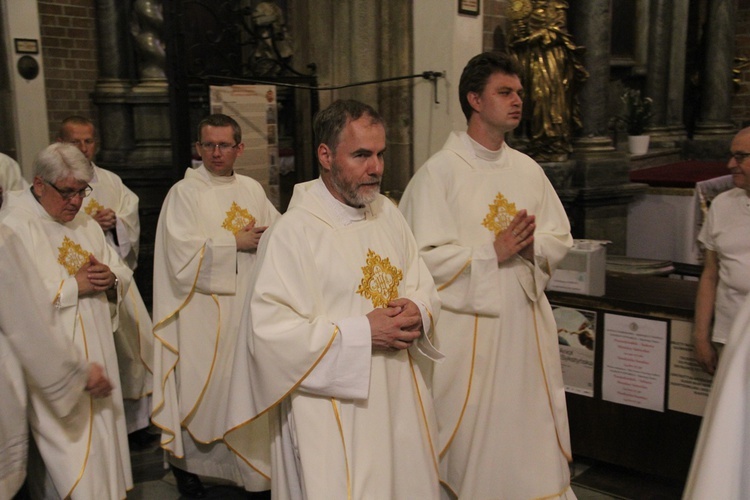 6. rocznica ingresu abp. Kupnego oraz promocja lektorów i ceremoniarzy