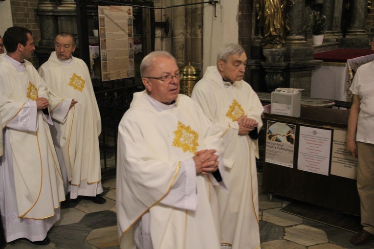 6. rocznica ingresu abp. Kupnego oraz promocja lektorów i ceremoniarzy