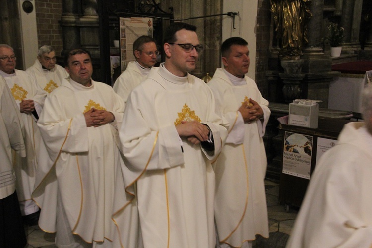 6. rocznica ingresu abp. Kupnego oraz promocja lektorów i ceremoniarzy