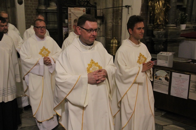 6. rocznica ingresu abp. Kupnego oraz promocja lektorów i ceremoniarzy