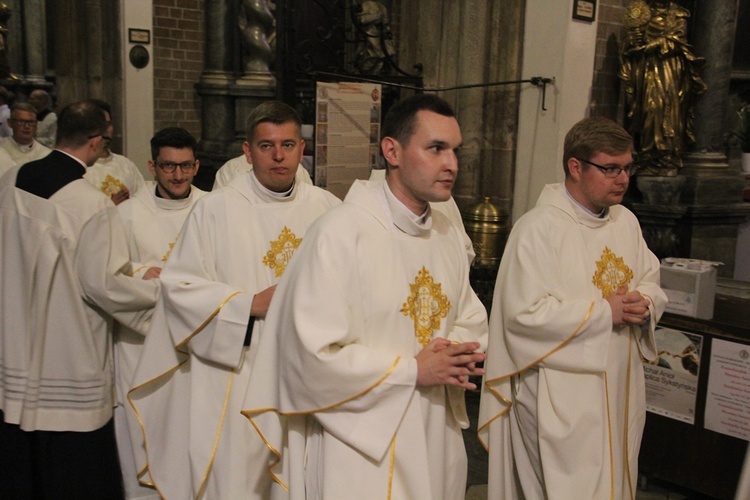 6. rocznica ingresu abp. Kupnego oraz promocja lektorów i ceremoniarzy