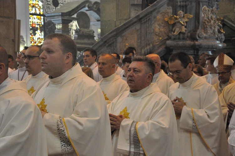 6. rocznica ingresu abp. Kupnego oraz promocja lektorów i ceremoniarzy