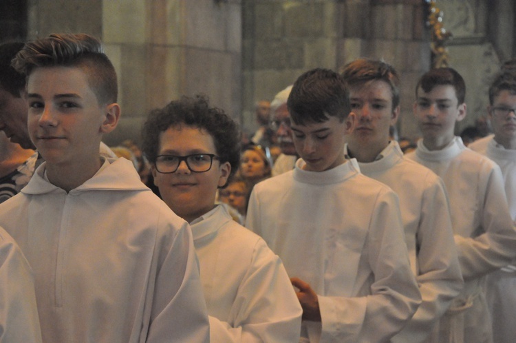 6. rocznica ingresu abp. Kupnego oraz promocja lektorów i ceremoniarzy