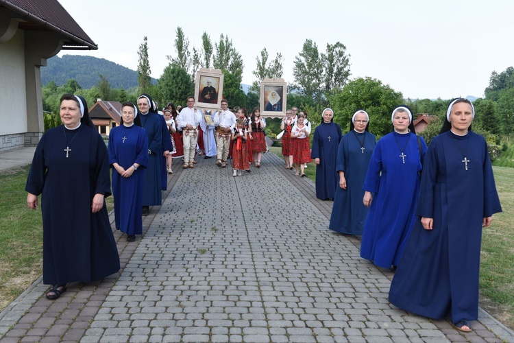 Bł. s. Celestyna i bł. ks. Roman w Zabrzeży