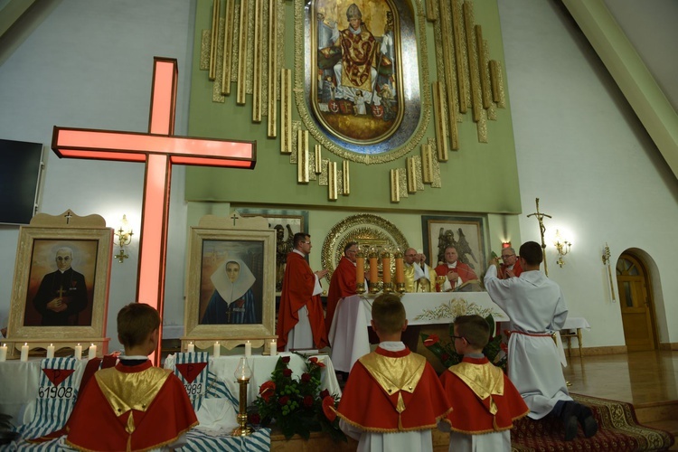 Bł. s. Celestyna i bł. ks. Roman w Zabrzeży