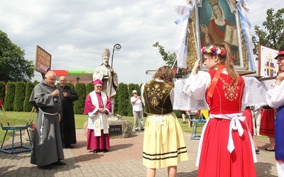 Kaszubi zaglądają tu coraz częściej. Odpust Kaszubski w Polanowie